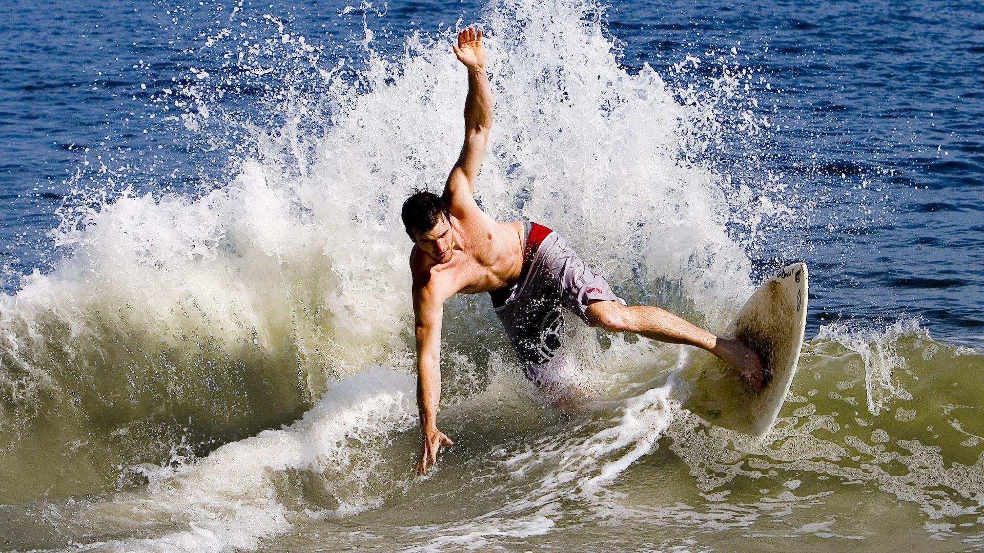 爱游戏真人体育娱乐-中国跳水梦之队包揽前四，施廷懋再次夺金，中国跳水梦之队全集